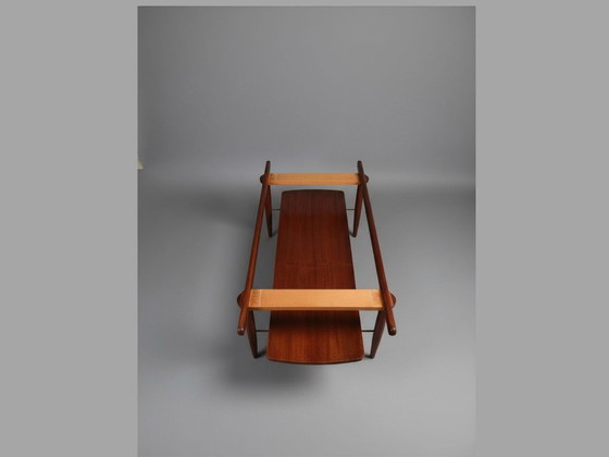 Image 1 of Table basse scandinave vintage en teck avec plateau réversible – années 1960