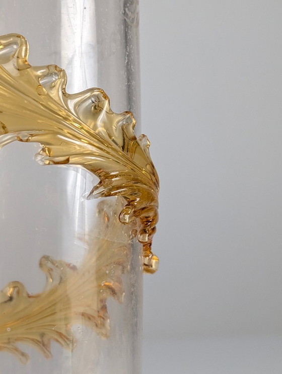 Image 1 of Bottiglia in vetro di uranio in stile Art Nouveau francese con foglie d'ambra applicate, circa 1900