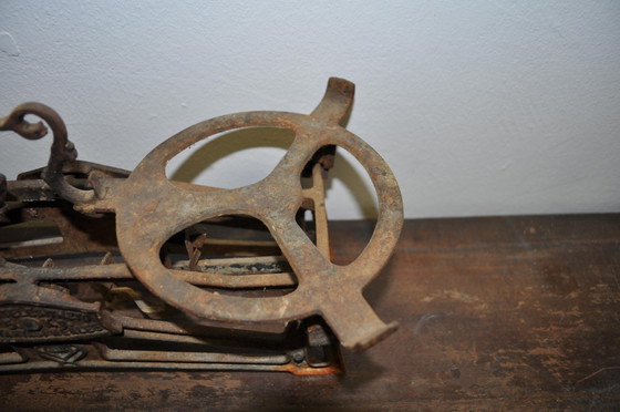 Báscula de metal húngara, años 30 – Accesorios de cocina, Art Deco (photo 3 of 4)