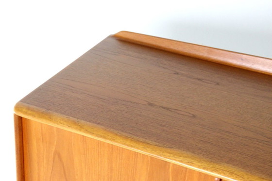 Image 1 of Credenza Svend Aage Madsen per K. Knudsen & Son, design vintage danese