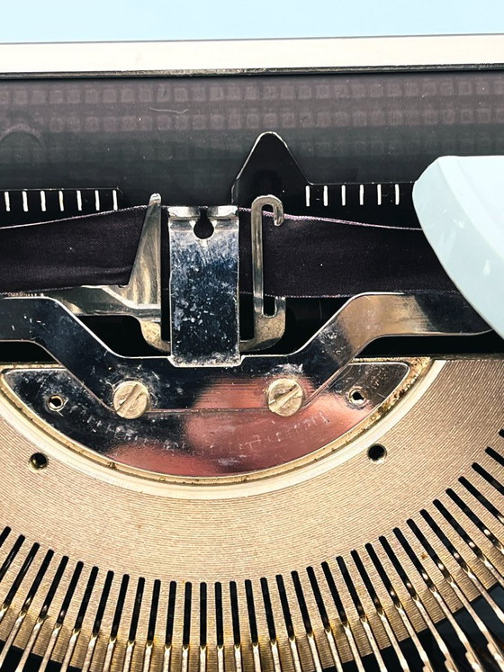 Remington Holiday Portable Typewriter, Decorative Objects, Metal, Plastic, Blue, Vintage (photo 11 of 15)