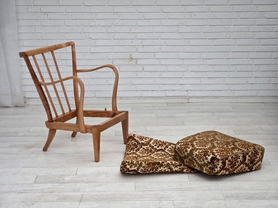 Image 1 of Années 1960, design danois d'Alfred Christensen, fauteuil, modèle 177, velours d'ameublement, bois rénové.