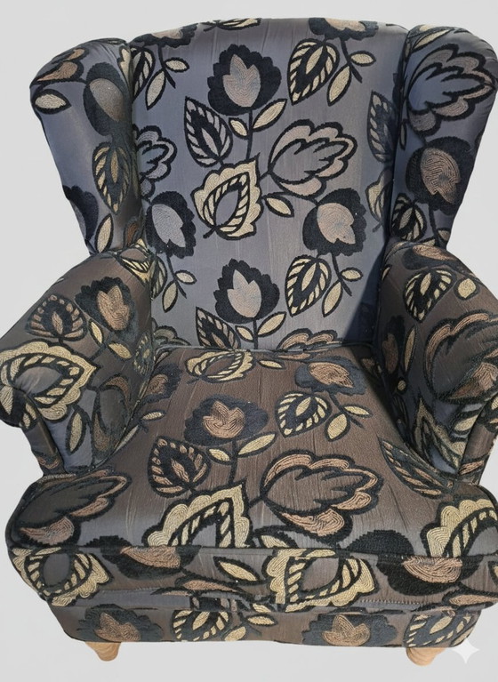 Image 1 of Poltrona unica | Completamente rivestita e ristrutturata