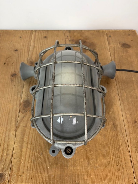 Grijze industriële gietijzeren Wandlamp van Elektrosvit, jaren 60, Wandlampen, Metaal, Glas, Vintage (foto 6 van 14)