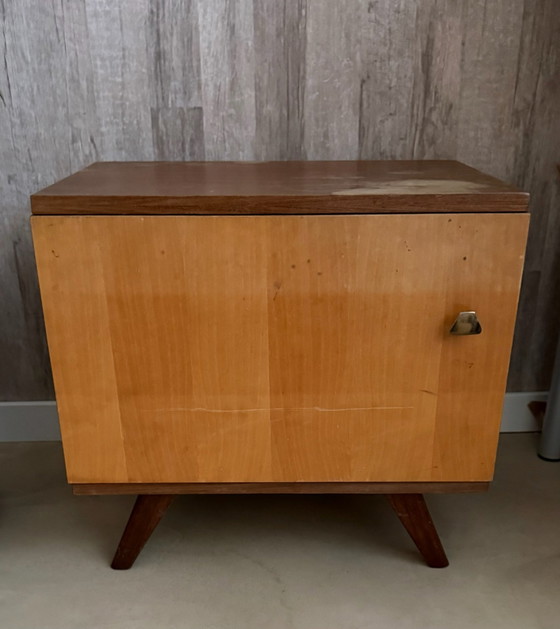 Comodino antico necessita manutenzione – Comodini, Metallo, Legno (photo 11 of 11)
