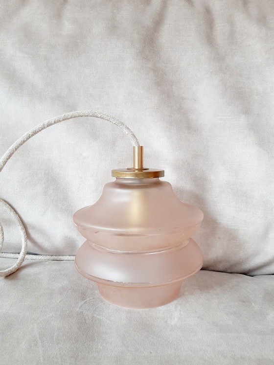 Image 1 of Roze melkglas vintage lamp