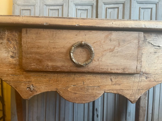 Table d'appoint Louis XV en bois de cerisier français – Tables d'appoint, Brass, Wood (photo 2 of 19)