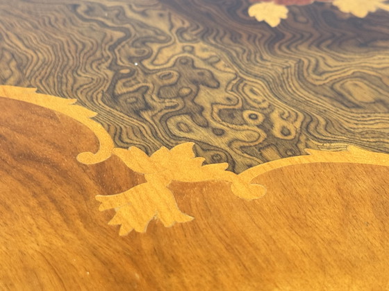 Image 1 of Französischer Beistelltisch aus Holz Weintisch mit Intarsien