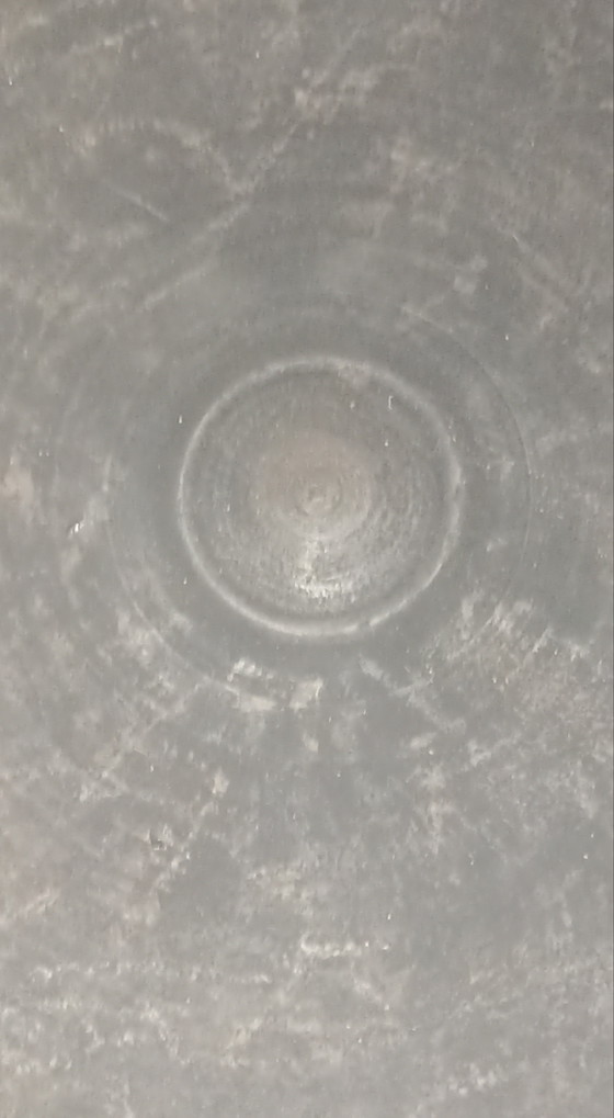 Image 1 of Antiker Patacon-Dreibein aus dem 18. Jahrhundert – Authentische französische Volkskunst