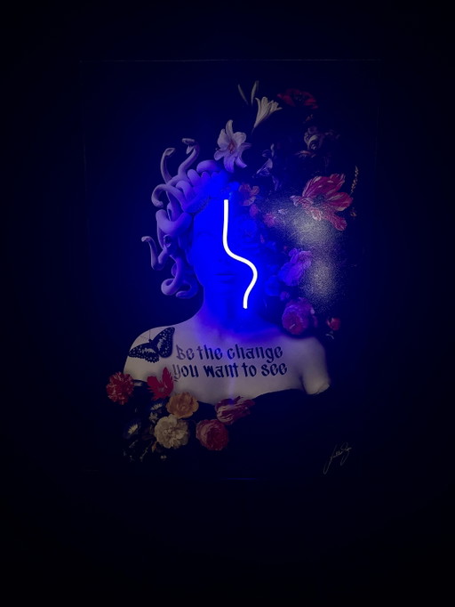 Lámpara LED de pared Medusa Neon Blue Popart de Ledmansion