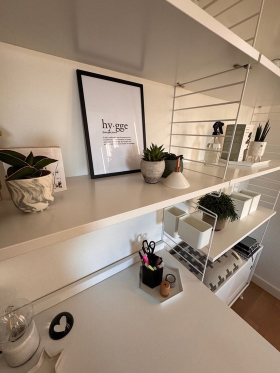 Image 1 of Sistema String, bianco, set completo con scrivania, mobile e accessori