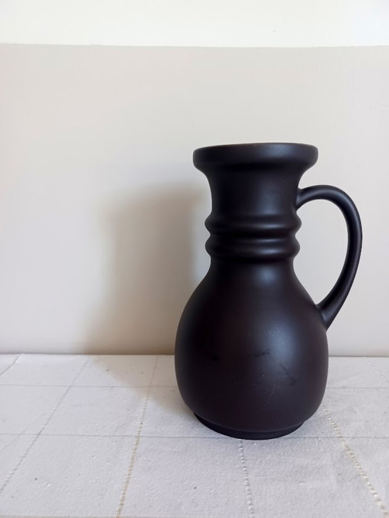 Flora Gouda Studio Vaso in Ceramica – Marrone Cioccolato Opaco – Mid-Century Modern – Vasi (photo 2 of 5)