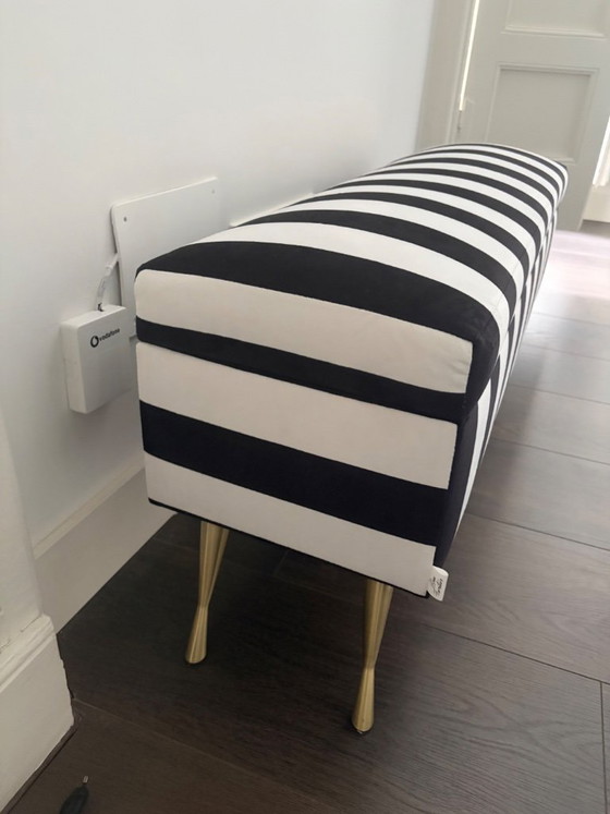Panca bianca e nera con contenitore – Poggiapiedi e pouf, Velvet (photo 4 of 5)