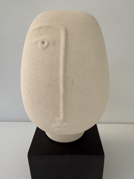 Image 1 of Statue of an abstract face in rough ceramic