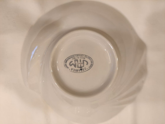 JHM Ceramica, 8 Large White Plates and 4 White Bowls – Crockery (photo 10 of 15)