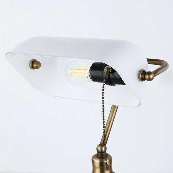 White Banker Lamp – Table lamps, Glass (photo 4 of 11)
