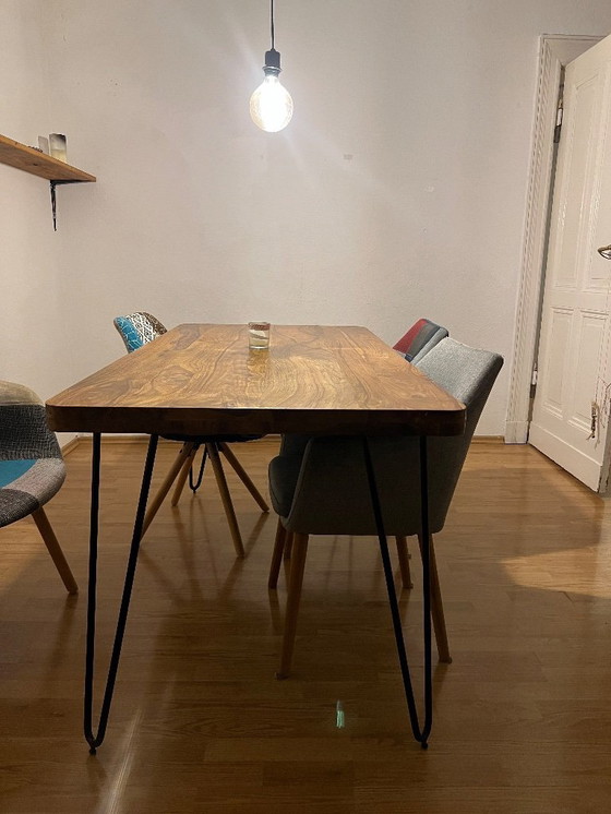 Image 1 of Hochwertiger Eichen Esstisch mit Hairpin Legs massiv
