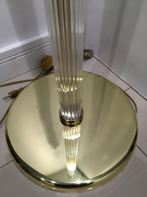 Lampada da terra Le Dauphin Lurey, Lampade da terra, Metallo, Plexiglass, Dorato, Vintage (foto 4 di 7)