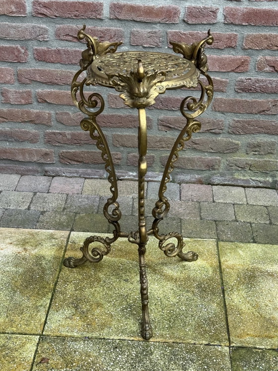 Image 1 of Antieke Messing Plantentafeltje | Victoriaans met Satyr-Decoraties | 1880-1920