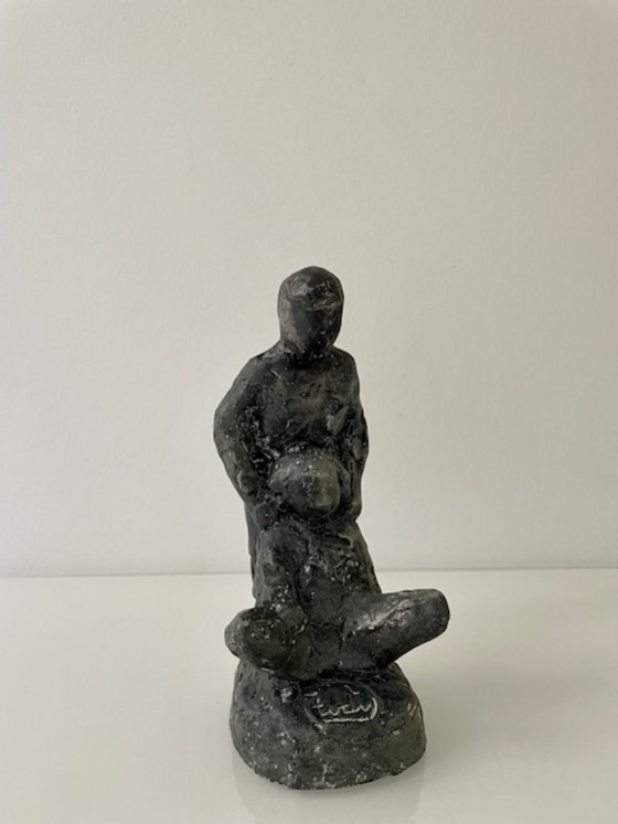 Escultura de Tony van de Vorst ‘Kinderen’ – 1989 – Stone (photo 13 of 15)