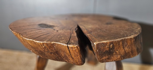 Mesa auxiliar de tronco de árbol macizo