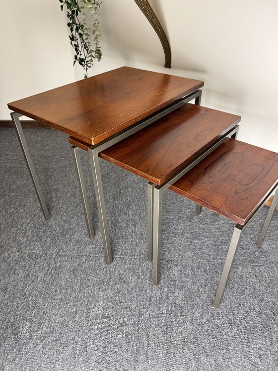 Image 1 of Set van 3 vintage bijzettafels – metaal & hout – mid-century stijl