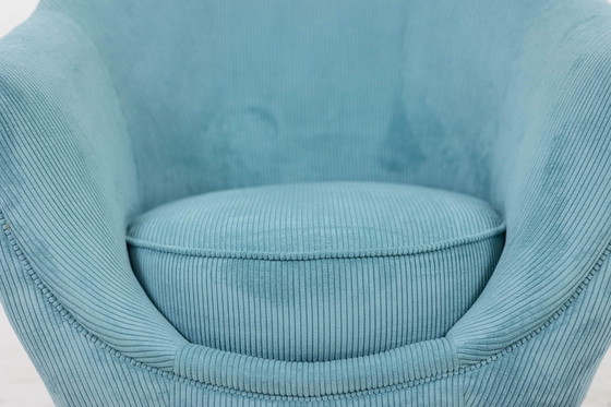 Image 1 of Pair of Corduroy Armchairs - Travail Contemporain