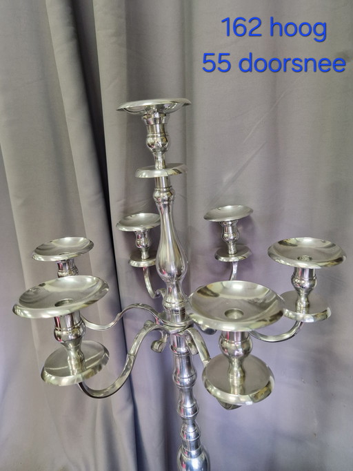 Schöner großer Kerzenständer