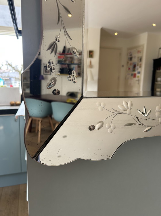 Image 1 of Beautiful Vintage Venetian Mirror – Etched Glass 79x58 cm