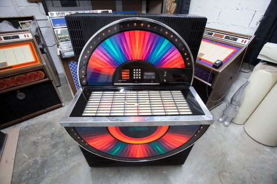 Image 1 of Gerestaureerde en onderhouden Seeburg Sunstar jukebox uit 1976 met 80 schijven en 160 nummers.