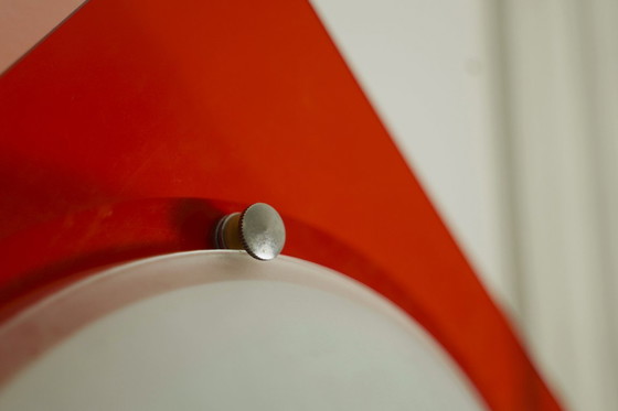 Image 1 of Rode wandlamp in mid-century stijl, gemaakt van acryl en mat glas, met een geometrische vormgeving uit de jaren 70.