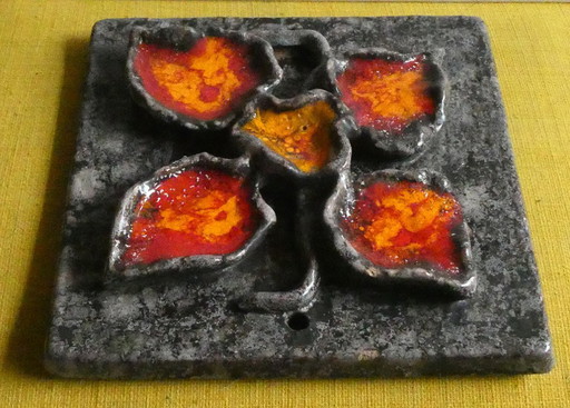 3 Wandkacheln im Fat Lava Stil, 1970er, Blüten, Blätter, Keramik