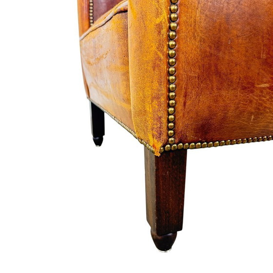 Image 1 of Antieke Franse moustache fauteuil – cognac leren clubstoel – begin 20e eeuw