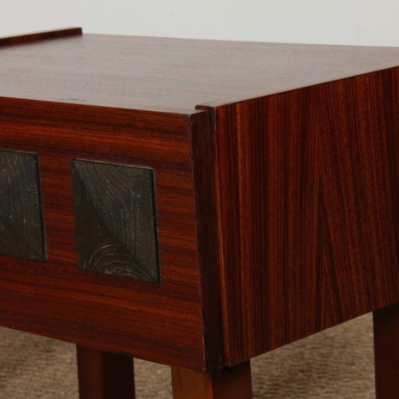 Image 1 of Ein Paar antike hölzerne Nachttische aus den 1960er Jahren