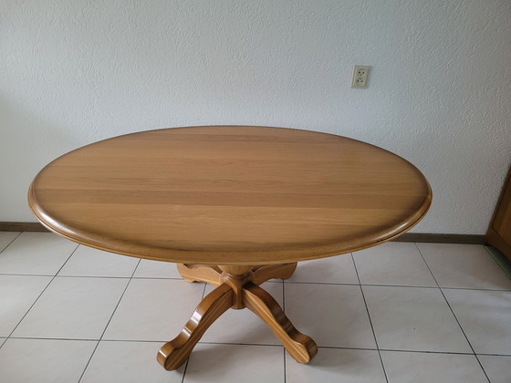 Image 1 of Dining table light oak