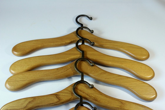 Image 1 of 6 cintres élégants et solides en bois/métal - vintage