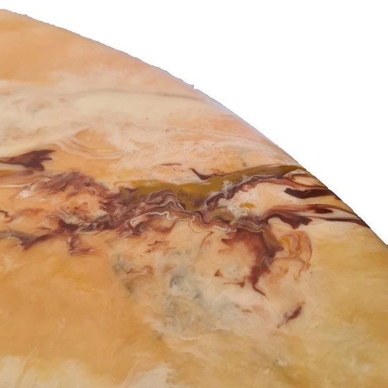 Image 1 of Tavolino ovale di design vintage, anni '60