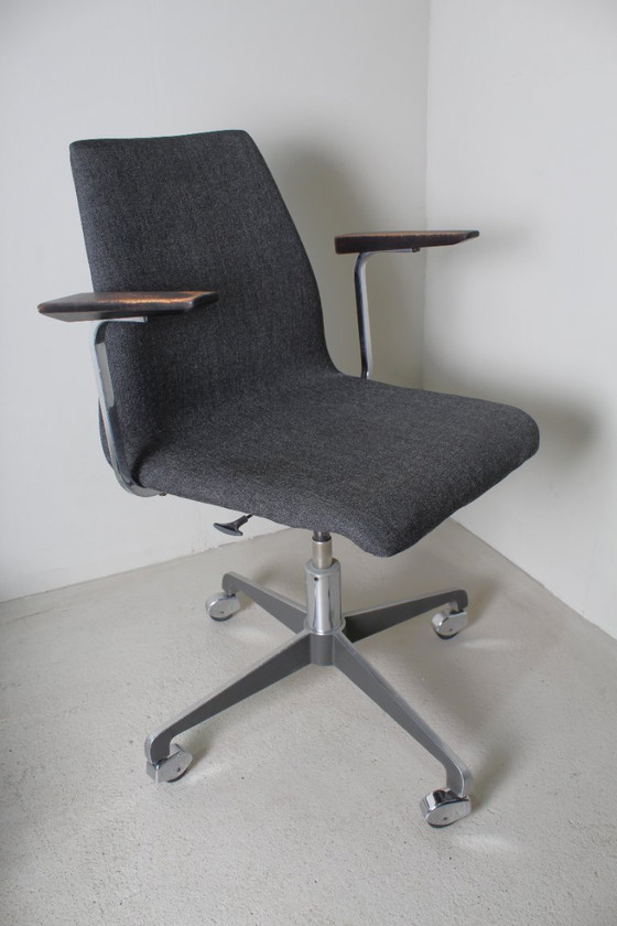 Image 1 of Vintage bureaustoel jaren '60