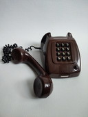Telefono PTT marrone moka vintage retrò con pulsanti anni '70