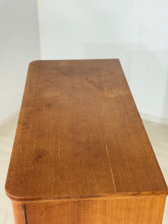 Image 1 of Prachtige vintage linnenkast / kledingkast uit het midden van de vorige eeuw / kast uit de jaren 60