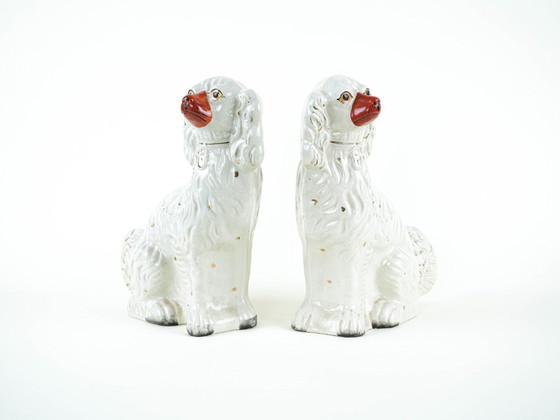Image 1 of Ceramic mantelpiece figurines – Spaniels, Staffordshire style, made in England