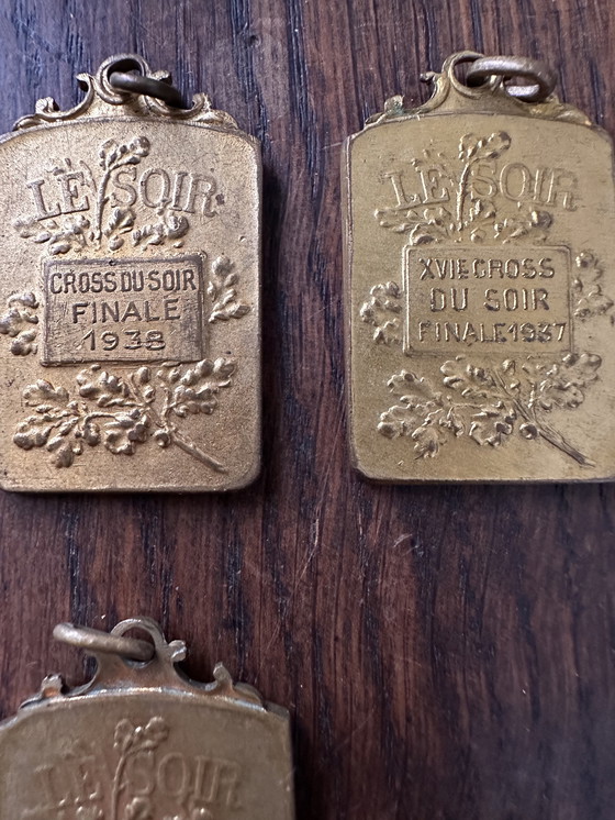 Image 1 of Set di medaglie vintage del ciclocross belga – Le Soir “Cross du Soir” 1924-1947 – 10 pezzi