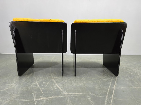 Image 1 of Par de sillones italianos de estilo era espacial, lacados en negro, década de 1970.