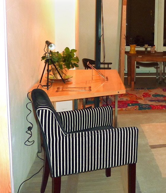 Image 1 of Bureau élégant pour dames, design moderne