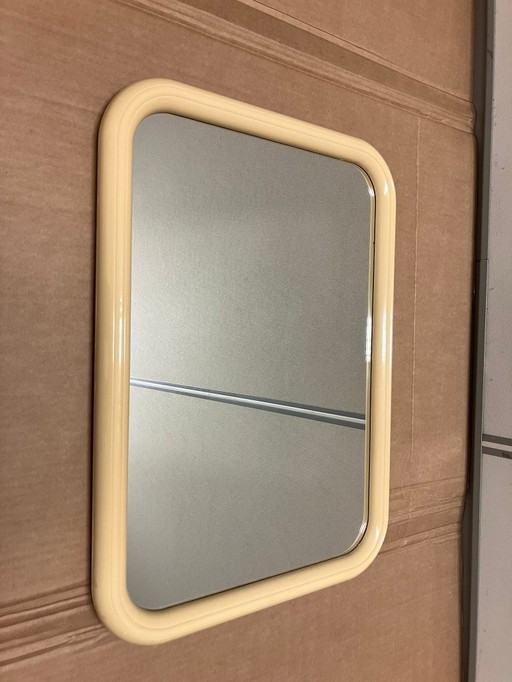 Miroir 70s par Tiger - couleur crème