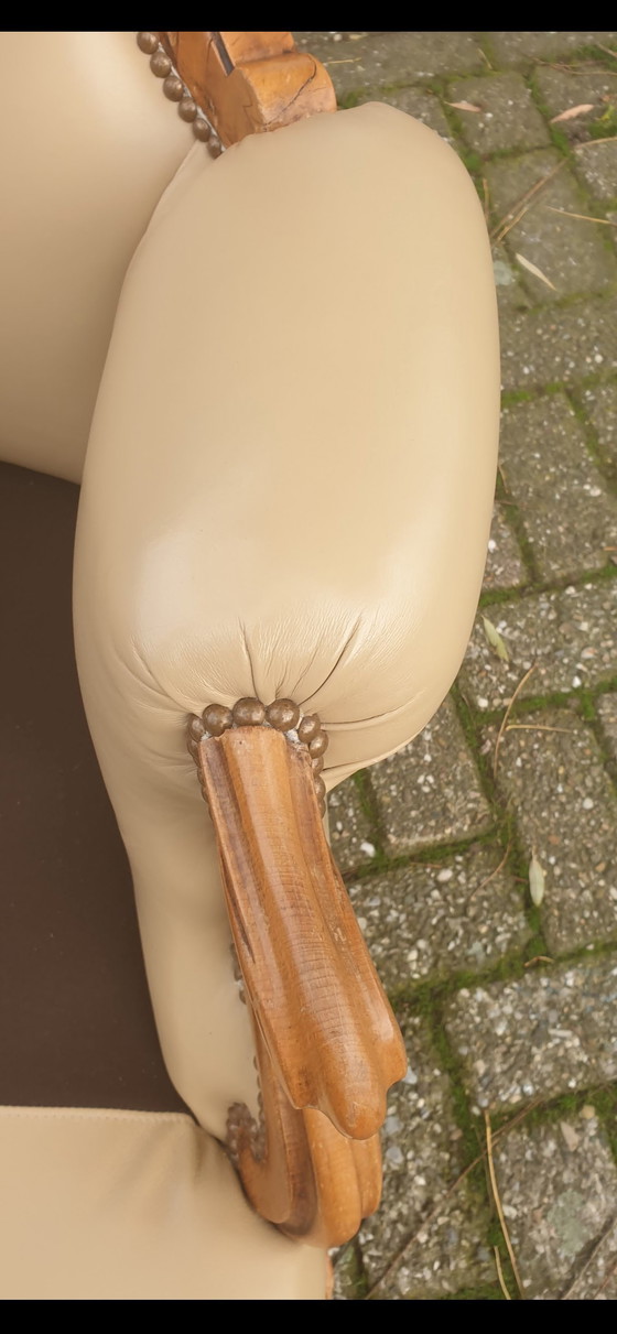 Image 1 of Poltrona barocca in pelle