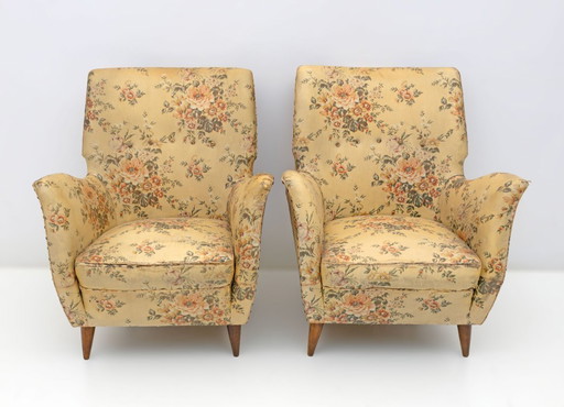 Attributed to Gio Ponti Mid-Century Modern Italian Armchairs by ISA, 1950s, Pair