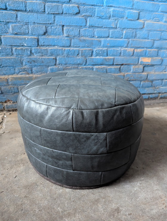 Image 1 of Pouf patchwork in pelle vintage