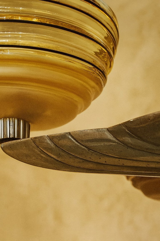 Image 1 of Lustre Art Déco Petitot – 5 feux – Bois, métal et verre ambré 1920