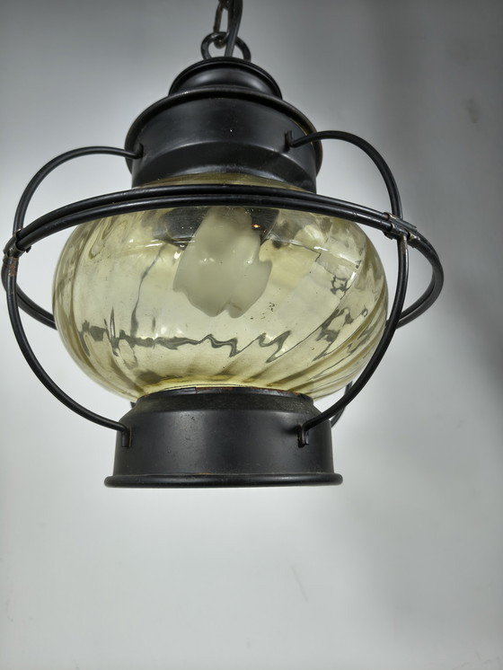 Image 1 of Linterna de mediados de siglo de la década de 1950